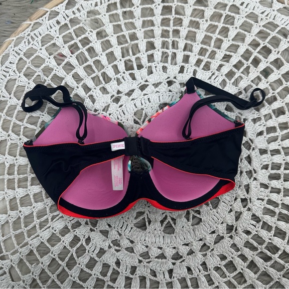 Victoria’s Secret Pink Bra Bundle Size 32D - Picture 8 of 9